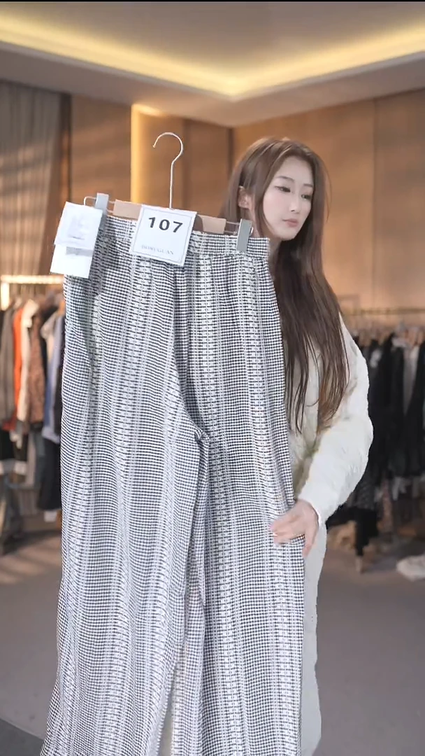 107号灰色XL码140-160斤