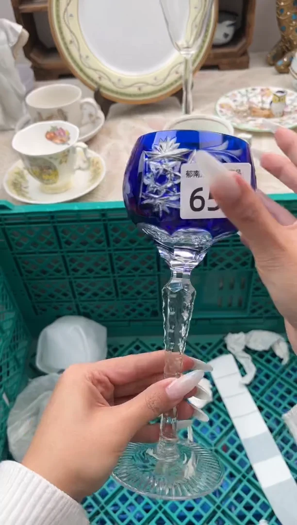 j****eL          656