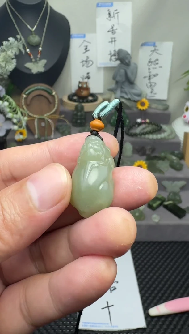 颈饰未镶嵌和田玉28mm  貔貅  赠绳  完美主义慎拍