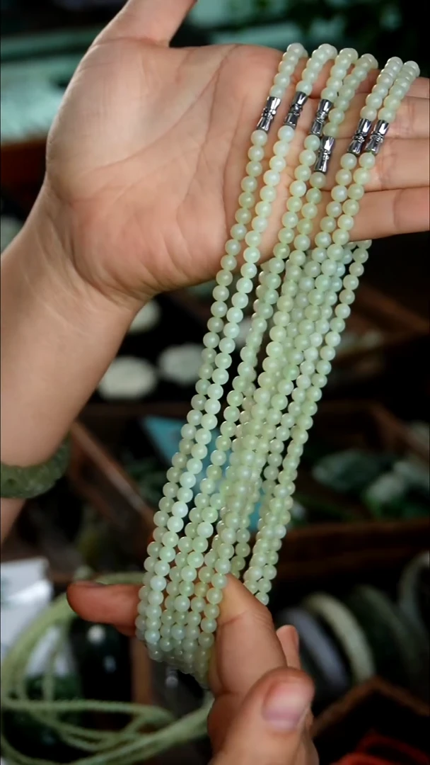 颈饰未镶嵌和田玉多样性  发一件