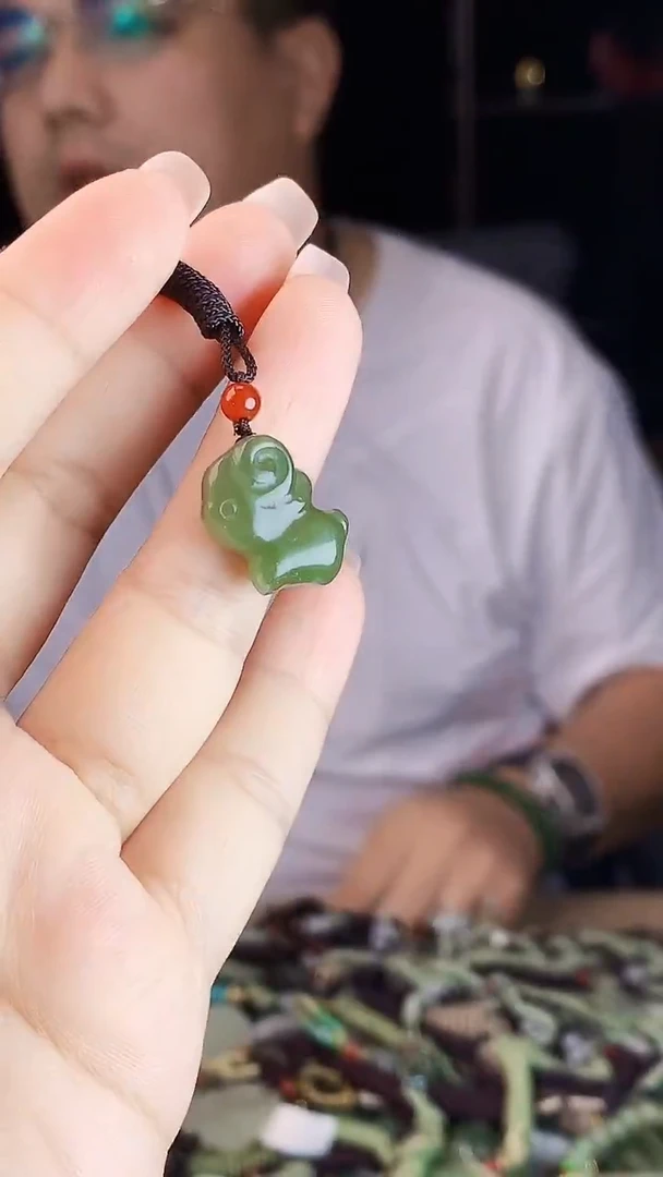 未镶嵌和田玉挂件多样性发货拍一发一