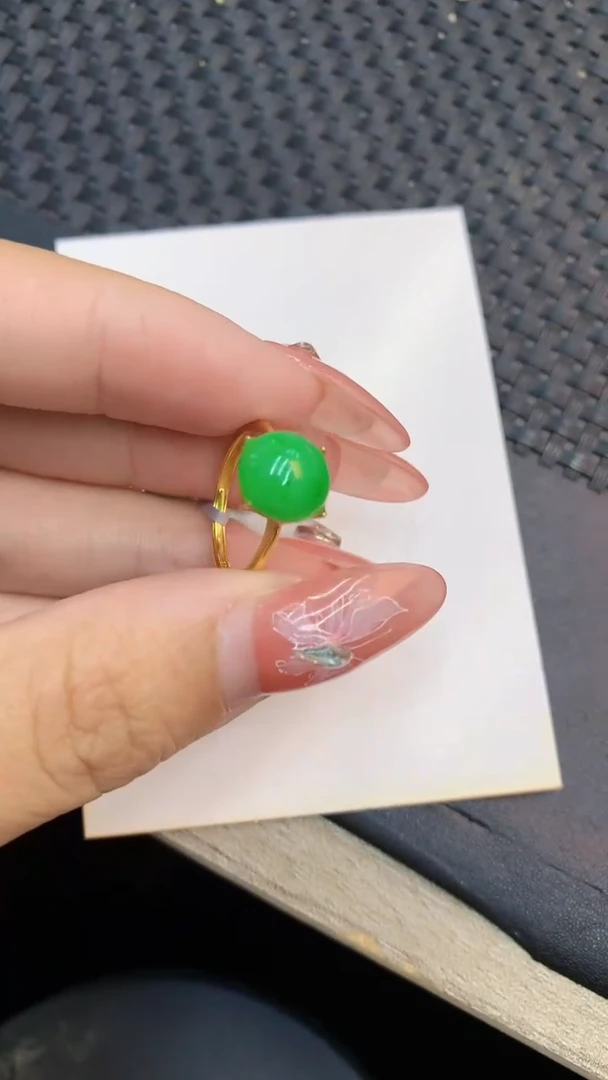 颈饰未镶嵌翡翠1