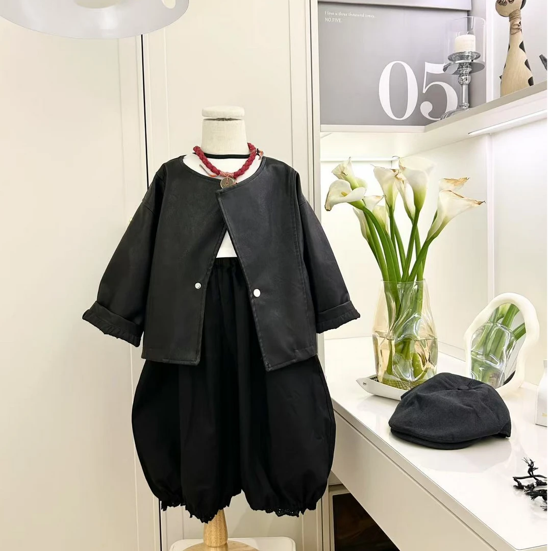 2025女童套装设计师款个性皮衣外套短款T恤百搭舒适拼接灯笼裤