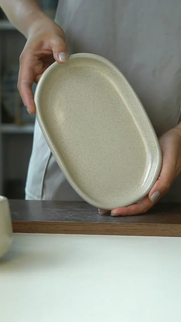 Hitable奶油杏椭圆盘21cm@4-2@