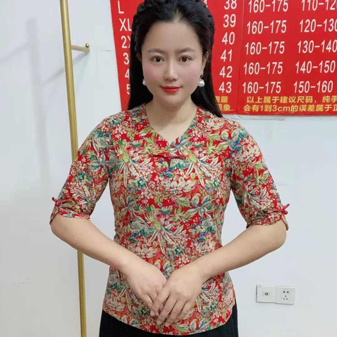 春夏款低领七分袖碎花小上衣