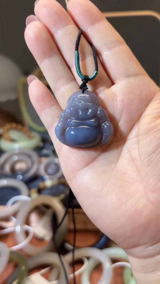 和田玉未镶嵌颈饰1