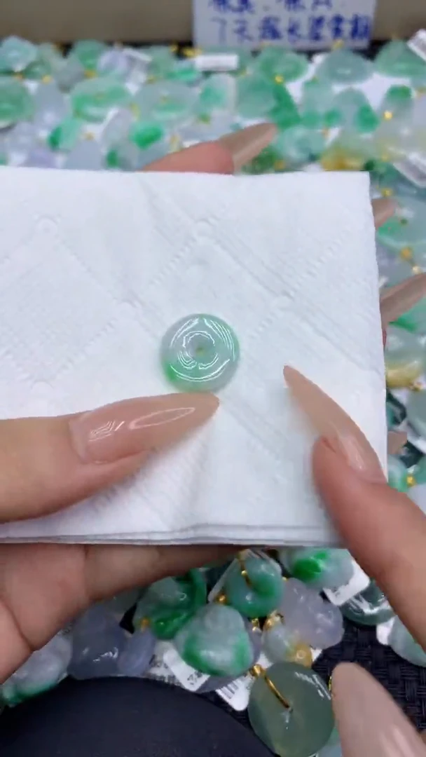 翡翠未镶嵌颈饰11111111