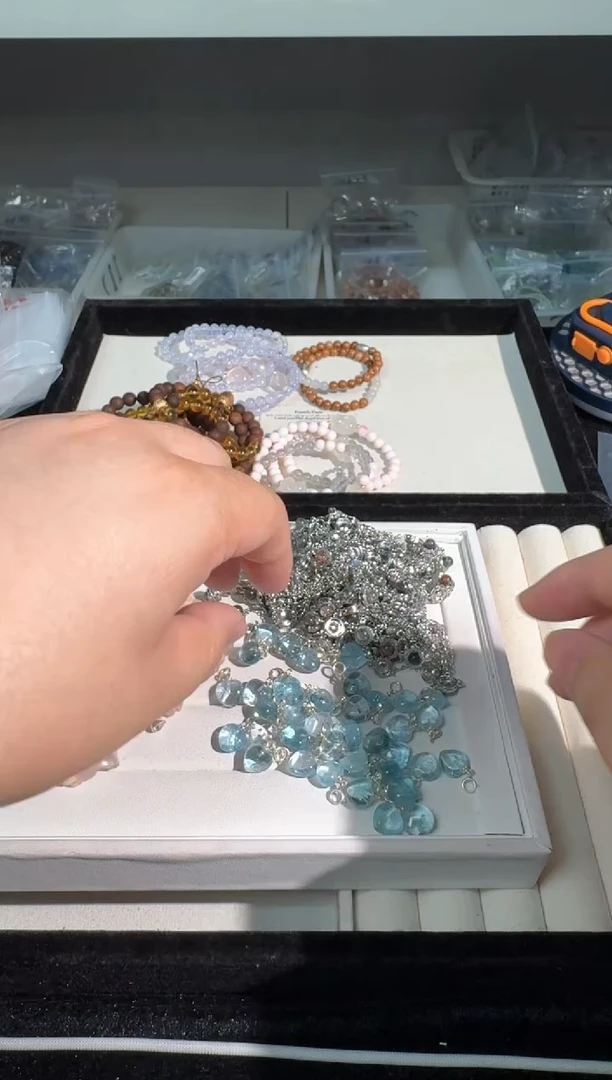 水晶手链银S925镶嵌有矿坑T002托帕爱心吊坠