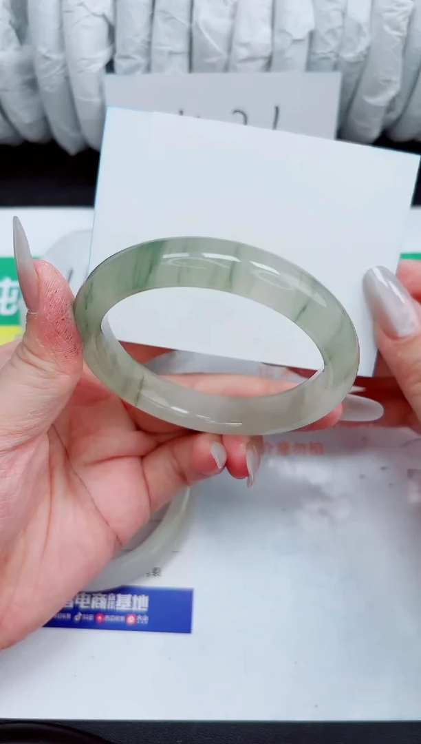 石英质玉手镯未镶嵌53-60.3