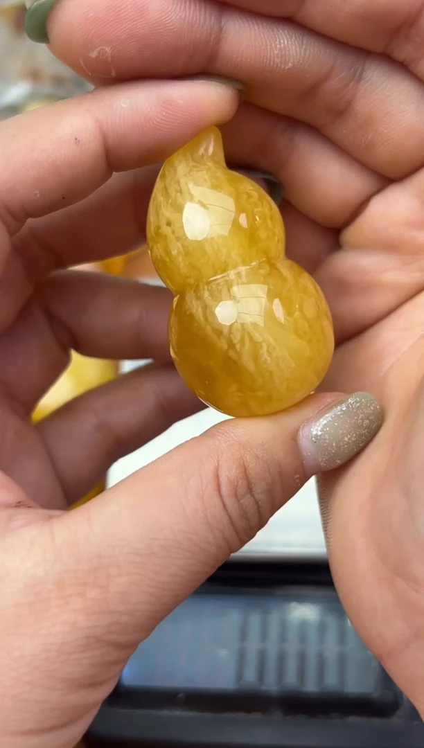 未镶嵌蜜蜡裸石蜜蜡吊坠