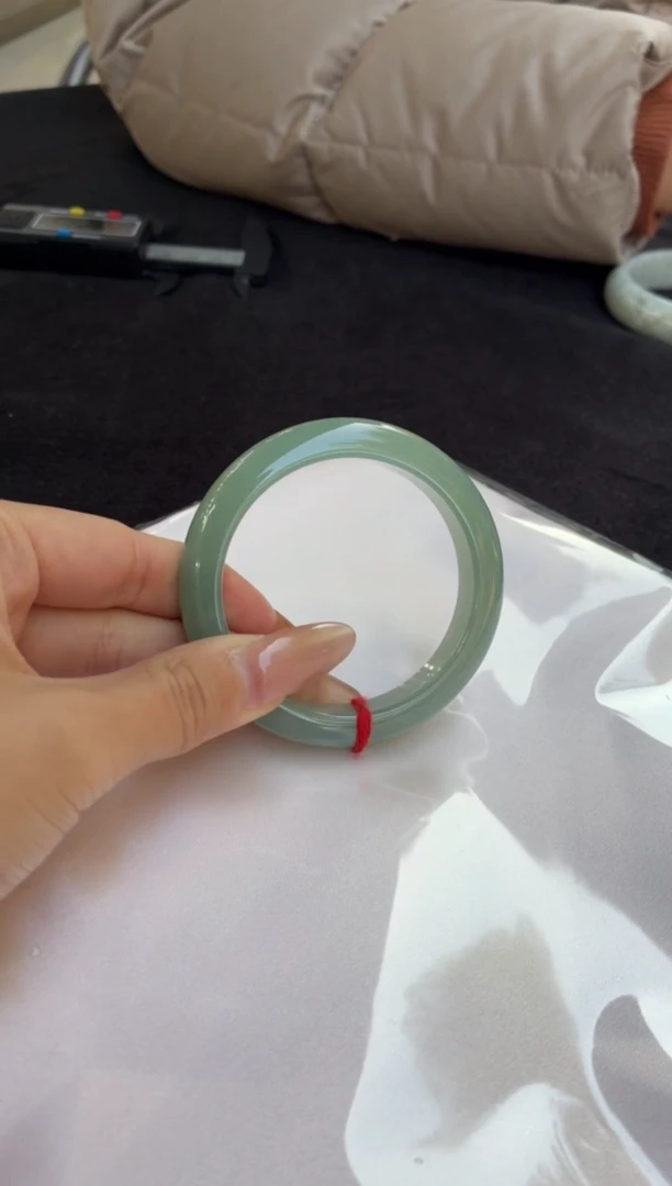 未镶嵌翡翠手镯定制翡翠51.52.53，意向金2w