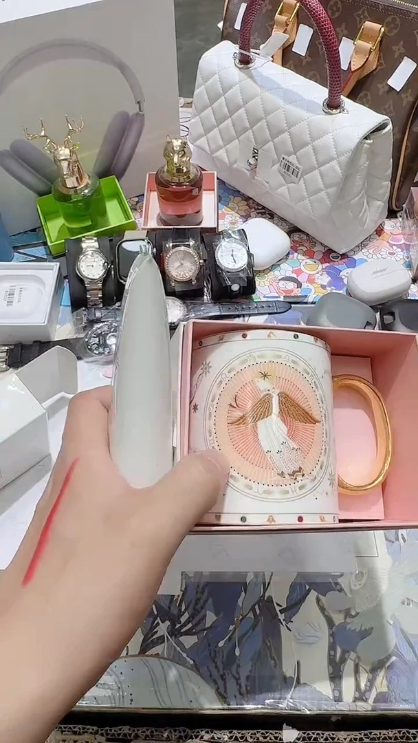 瓷片d生活的本意就是开心@@1
