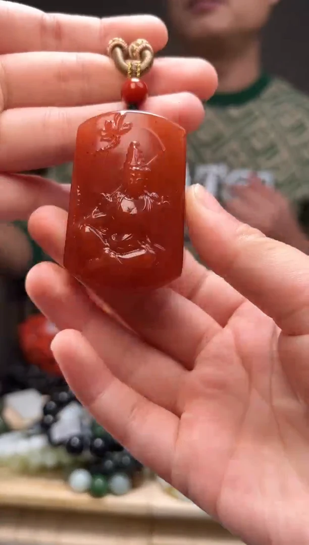 颈饰未镶嵌南红玛瑙吊坠