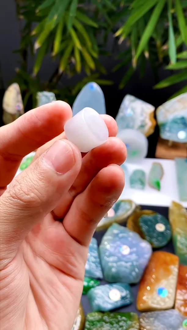 【闪购商品】定制翡翠未镶嵌翡翠