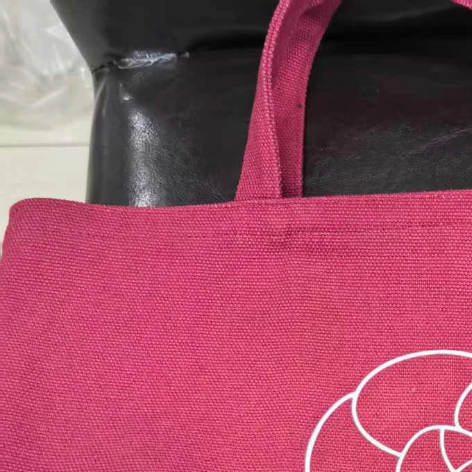 化妆包（红色帆布包）