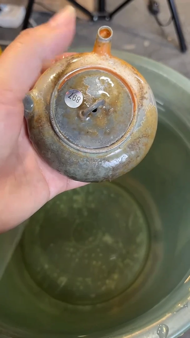 壶897号容量100-110ML中白泥