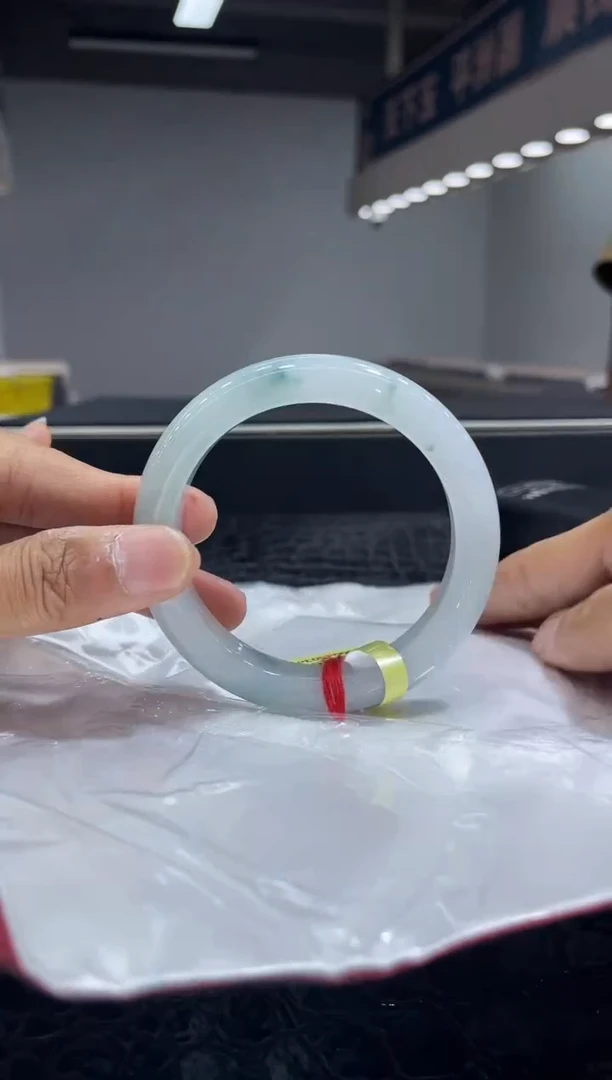 未镶嵌手镯翡翠5