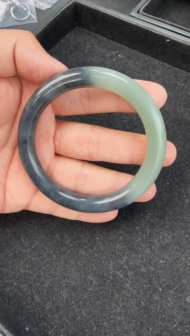 未镶嵌手镯和田玉青花61圈口