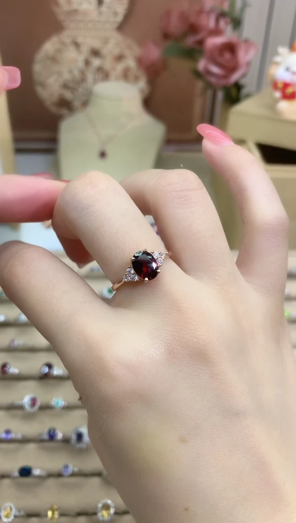 银S925镶嵌戒指石榴石洛琳公主石榴石戒指（玫瑰金色）