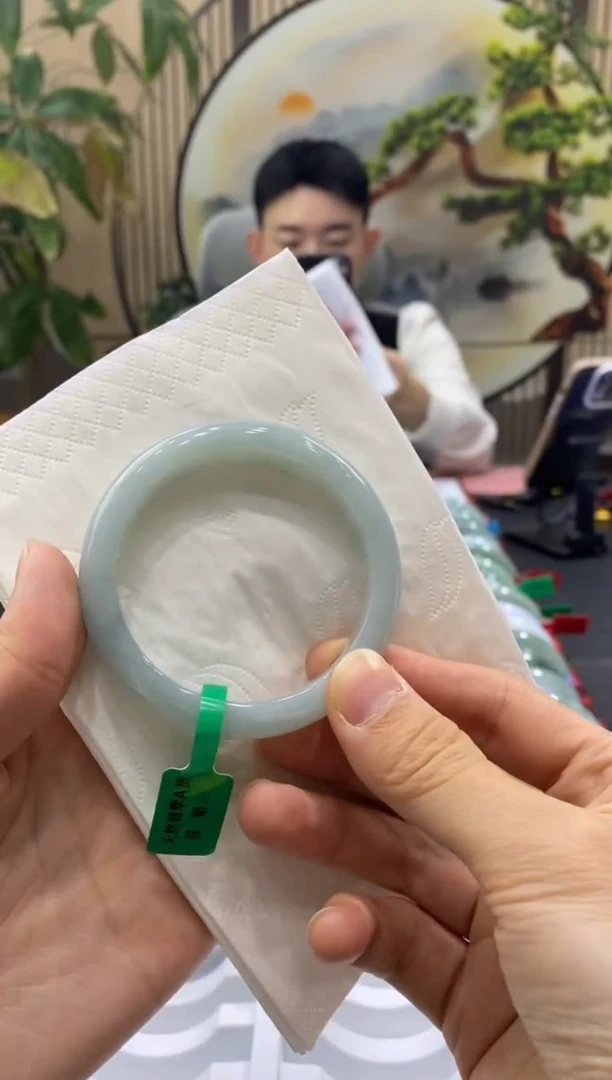 未镶嵌手镯翡翠0329