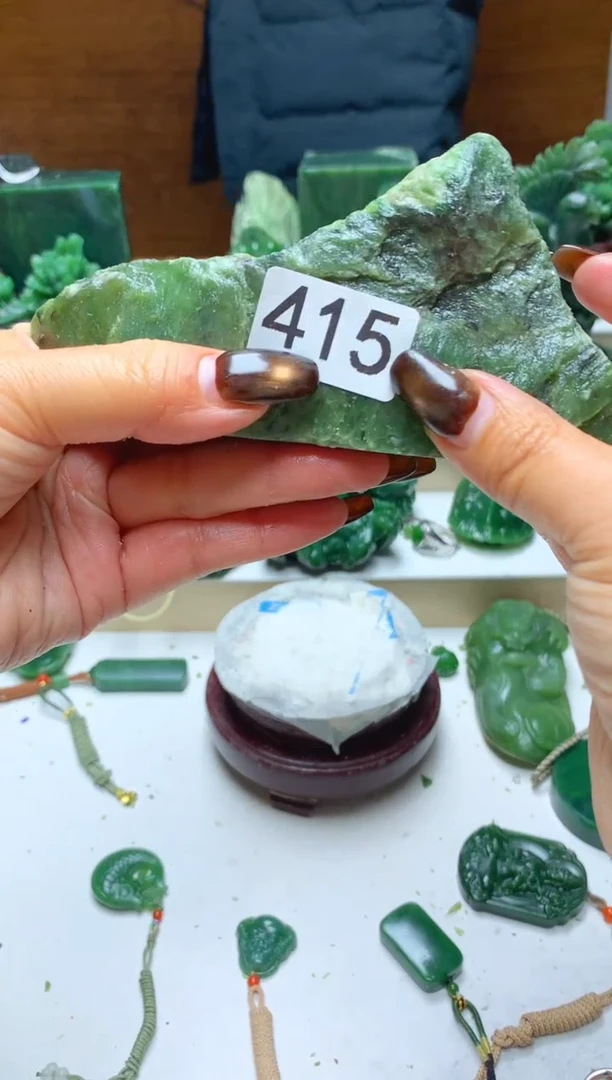 未镶嵌和田玉摆件1