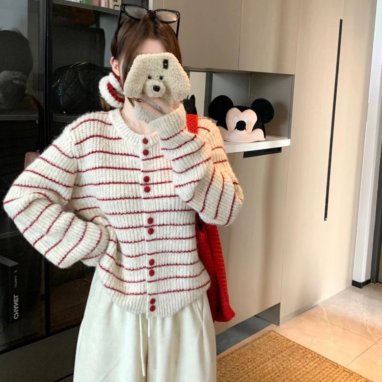 甜美风复古条纹撞色针织毛衣女2025秋冬新款宽松显瘦小众别致上衣