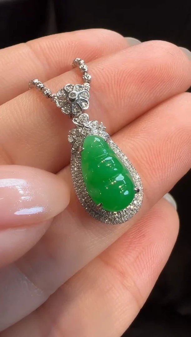 吊坠(不含链)18K金镶嵌翡翠AL6吊坠