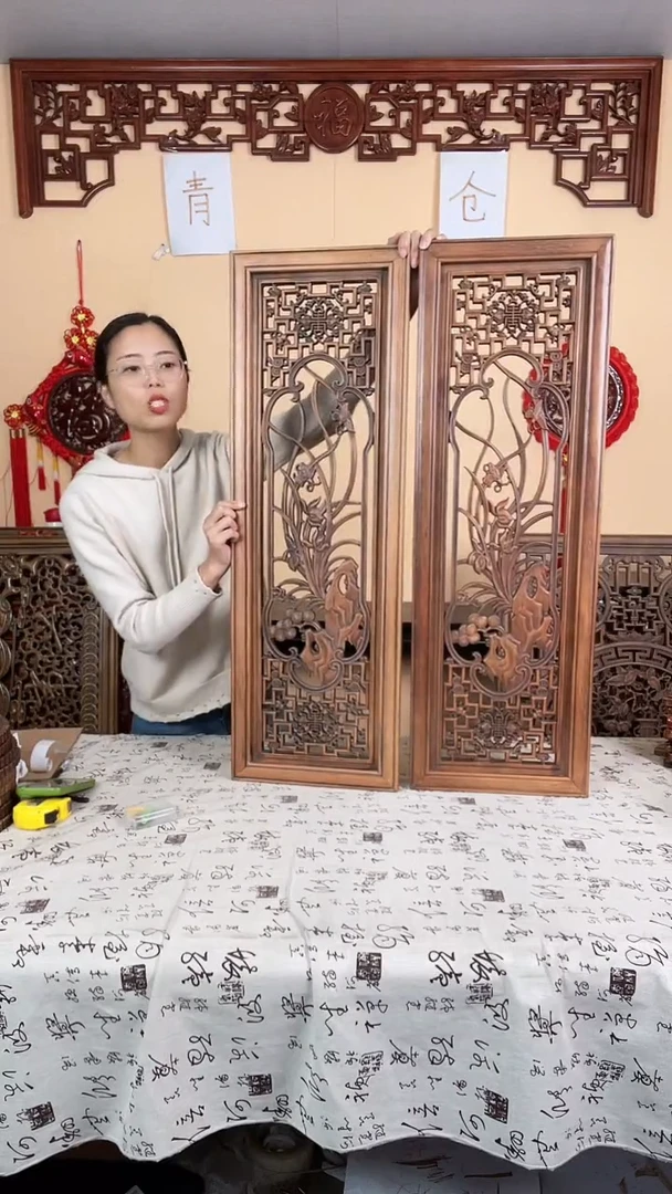 香樟木默认微瑕清仓处理，介意勿拍94*31兰花两片