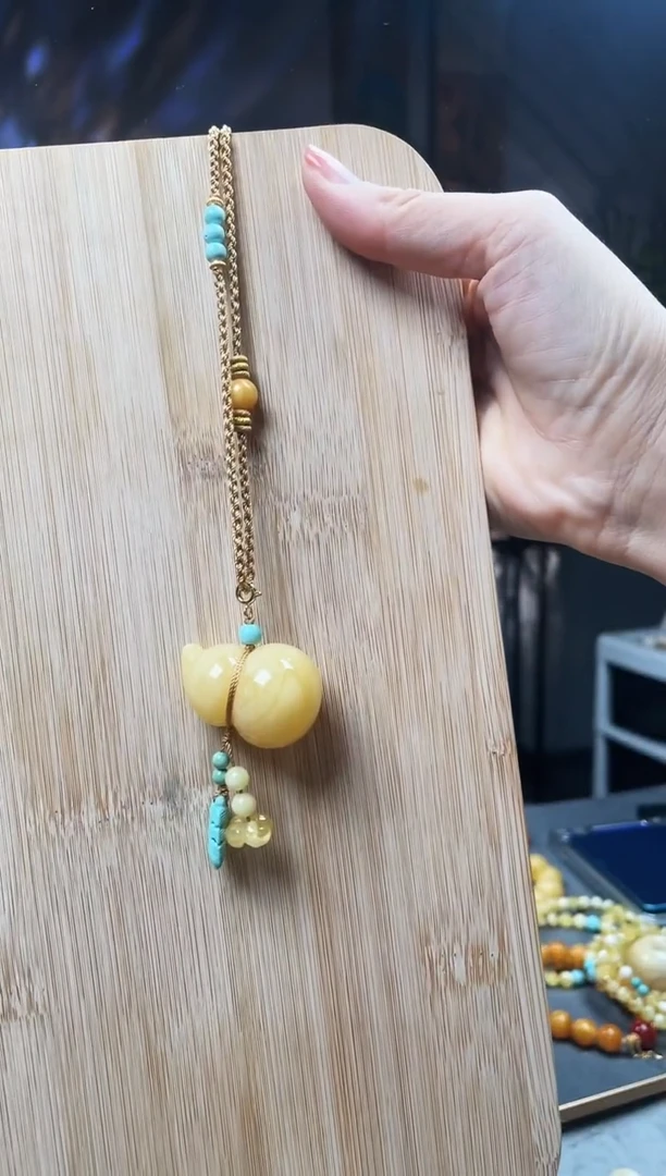 【闪购商品】蜜蜡颈饰未镶嵌葫芦项链