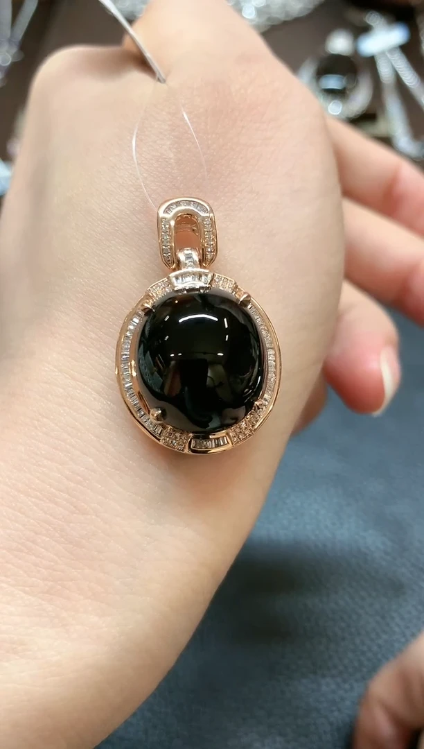 【闪购商品】翡翠吊坠(不含链)18K金镶嵌b90不退换