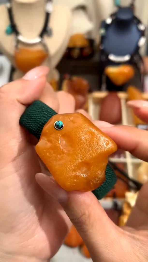 【闪购商品】蜜蜡裸石未镶嵌似玉