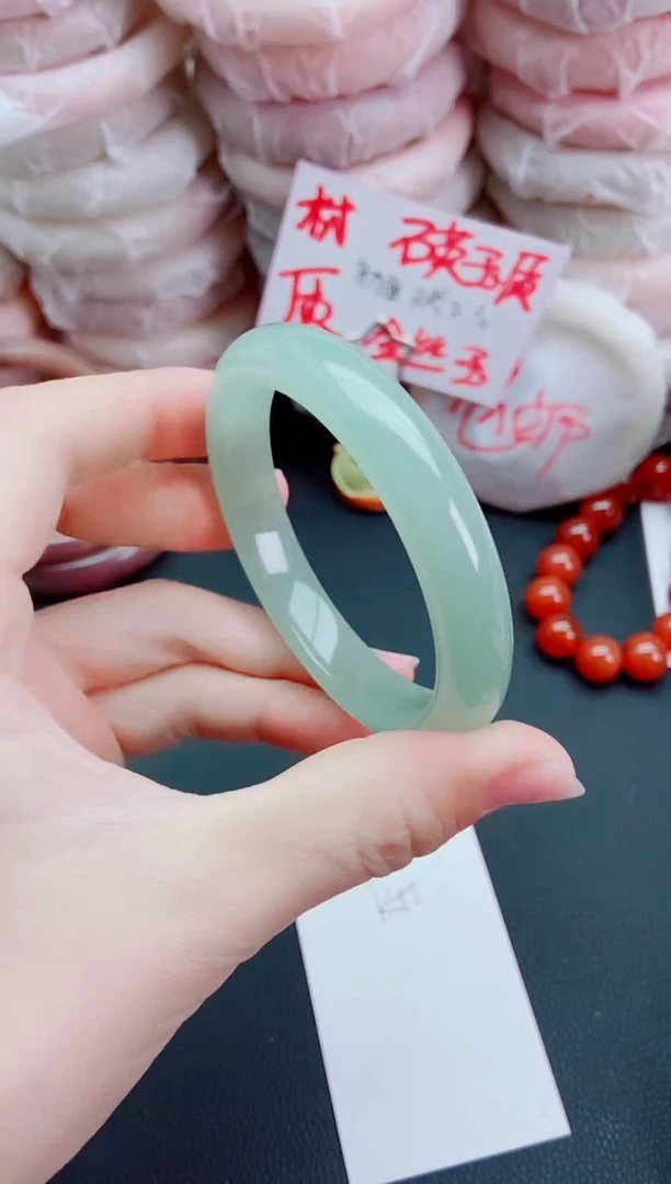 【闪购商品】石英质玉手镯未镶嵌k55-58-57