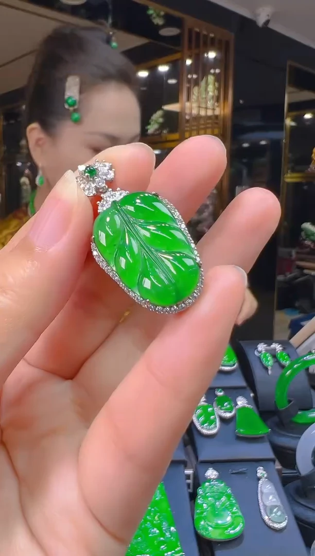 翡翠银S925镶嵌吊坠(赠链)220（多样性发其一）