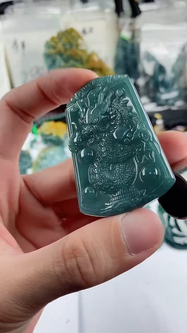 【闪购商品】翡翠颈饰未镶嵌多样性一件随机发货 龙牌50