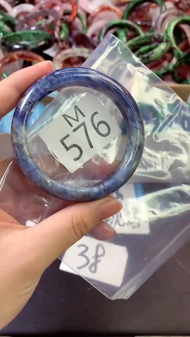 水晶手镯未镶嵌56+手镯M576