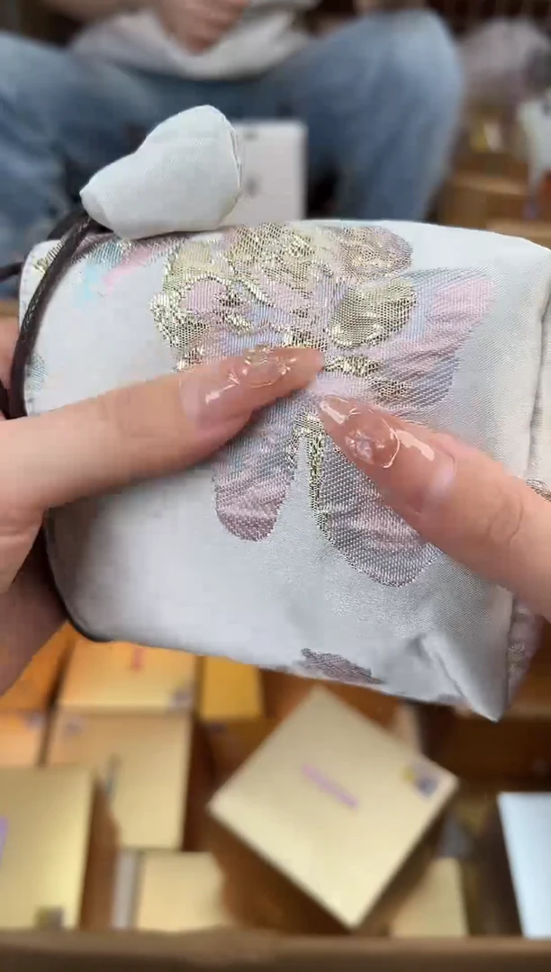 @@物语定制茶室包浮雕纹