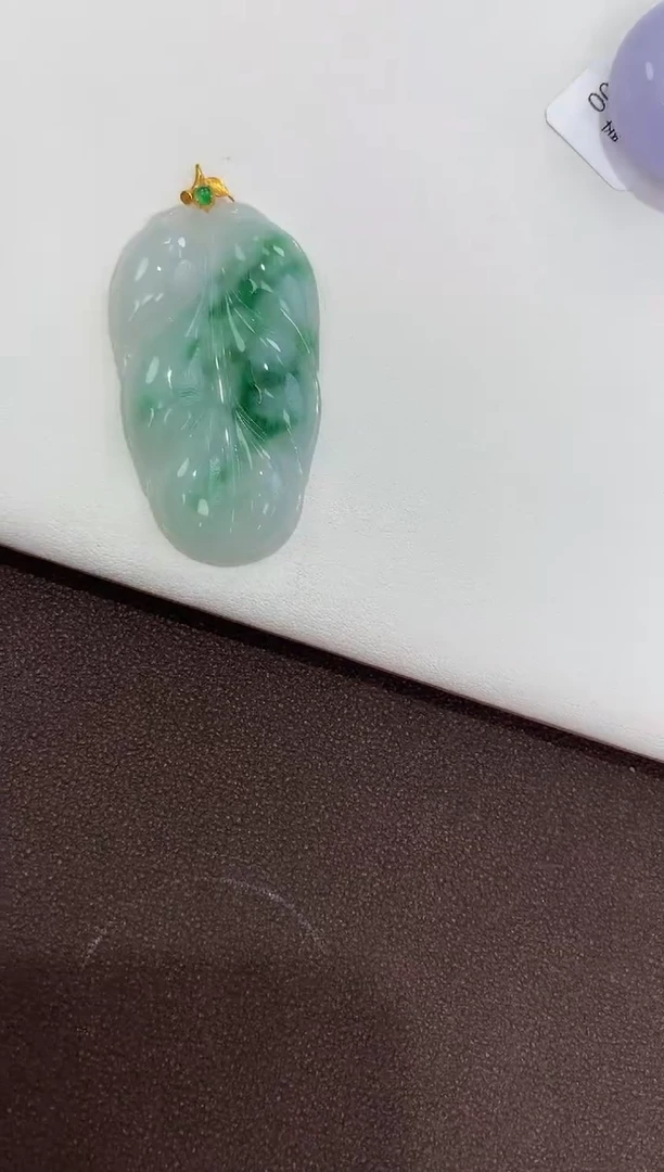 翡翠18K金镶嵌吊坠(赠链)天然缅甸A货翡翠