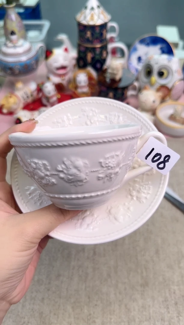 瓷片泡泡家的瓷器真好看