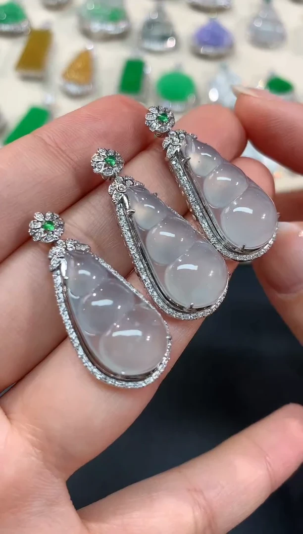 【闪购商品】翡翠吊坠(不含链)18K金镶嵌豆子A397|多样性发其一5200