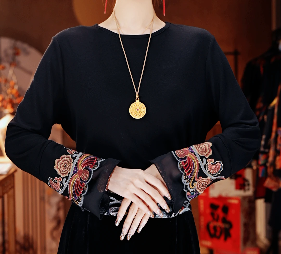 [溪雅]新中式高定微喇刺绣打底衫XZS25082