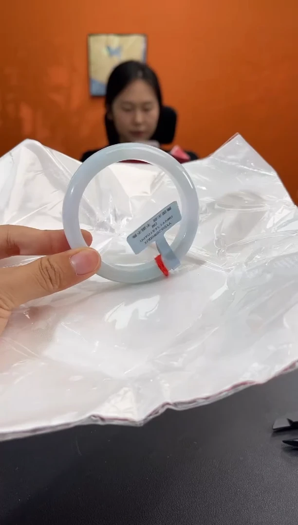 未镶嵌手镯翡翠9     5657