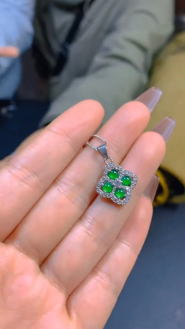 【闪购商品】翡翠吊坠(赠链)未镶嵌0816851160多样性发一