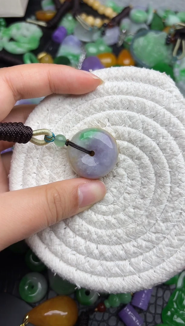 颈饰未镶嵌翡翠缅甸翡翠吊坠