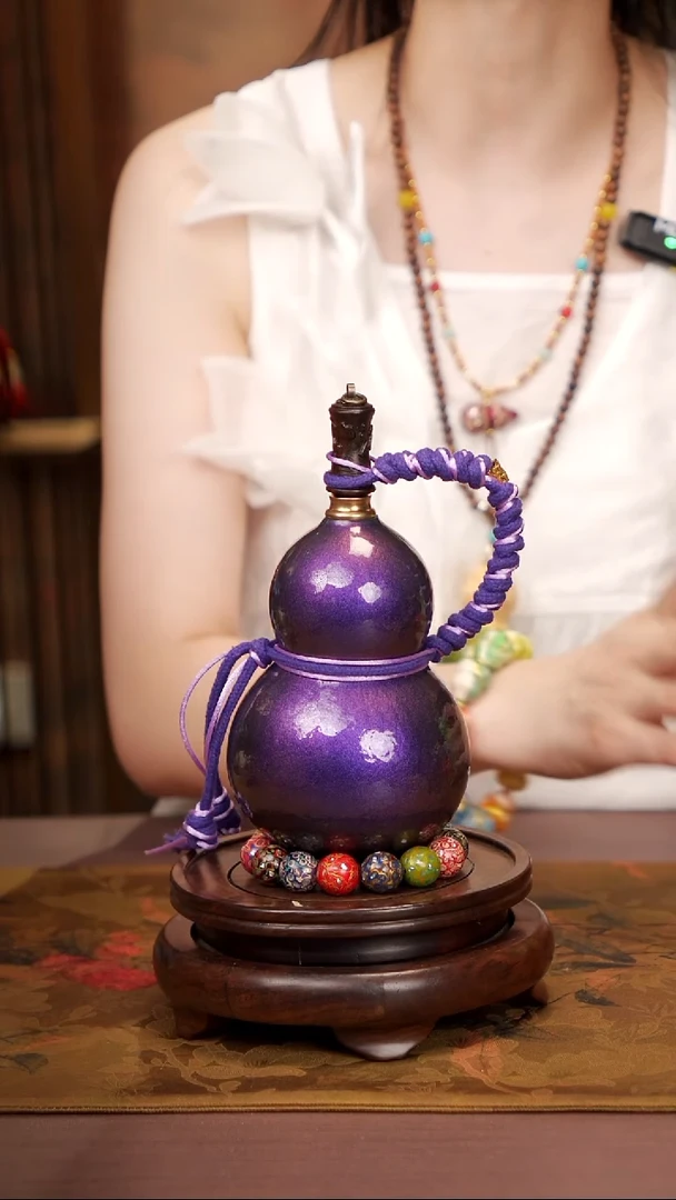 79 易林漂漆酒葫芦------118