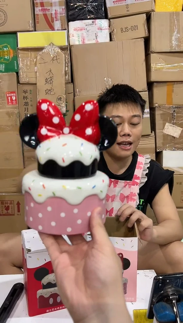 瓷片原盒米妮蛋糕罐子