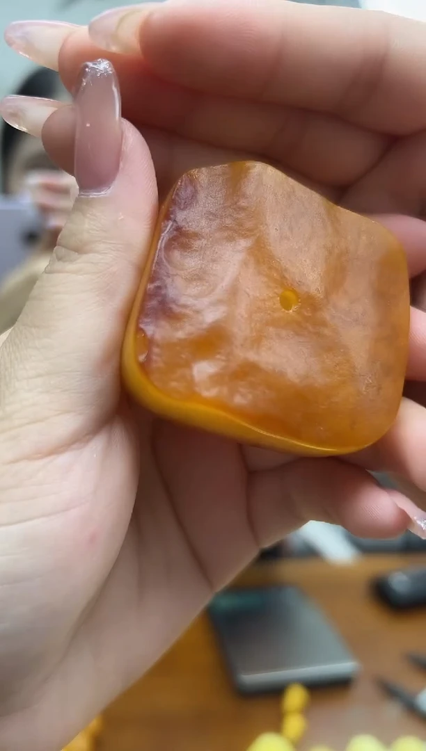 未镶嵌蜜蜡裸石琥珀蜜蜡吊坠