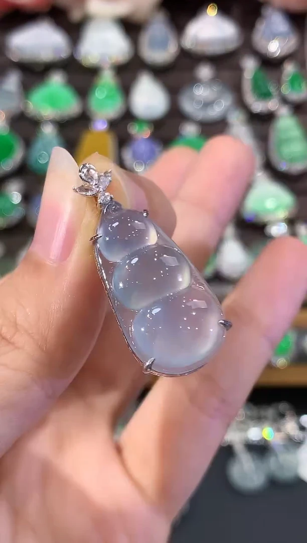 吊坠(不含链)18K金镶嵌翡翠C30