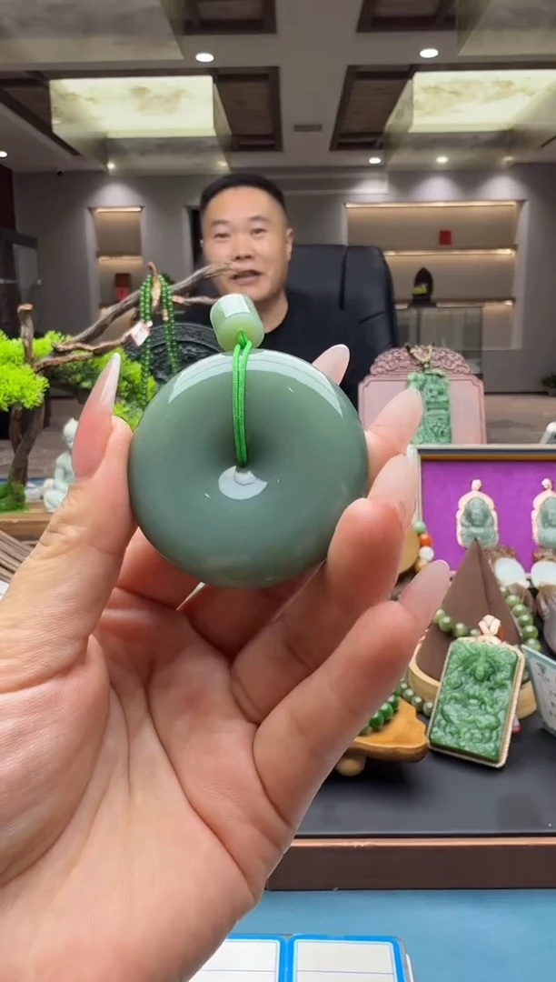 未镶嵌和田玉挂件ebfq