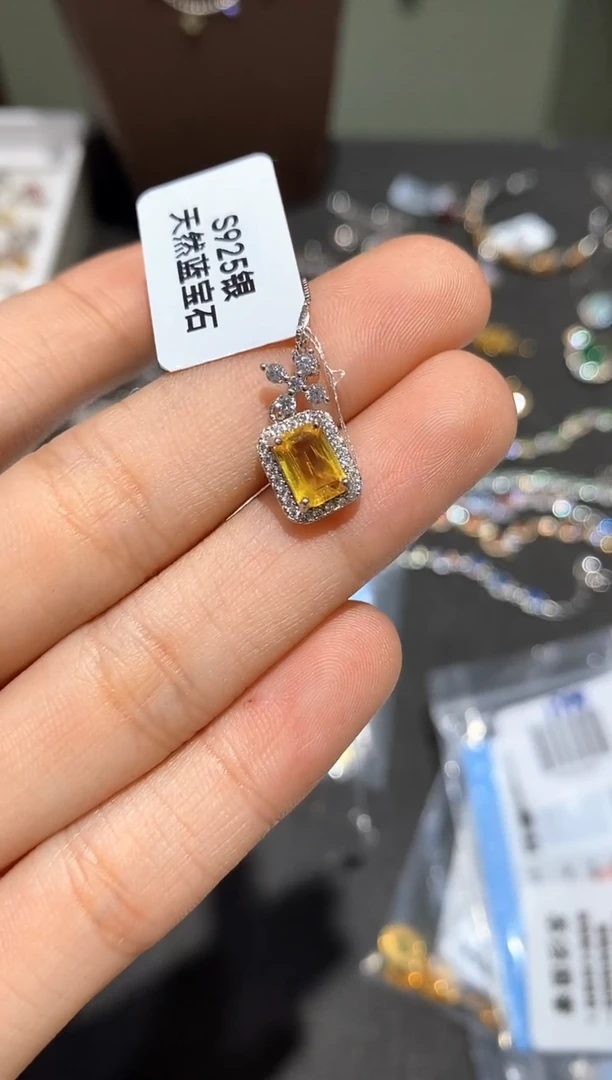 颈饰蓝宝石银S925镶嵌吊坠