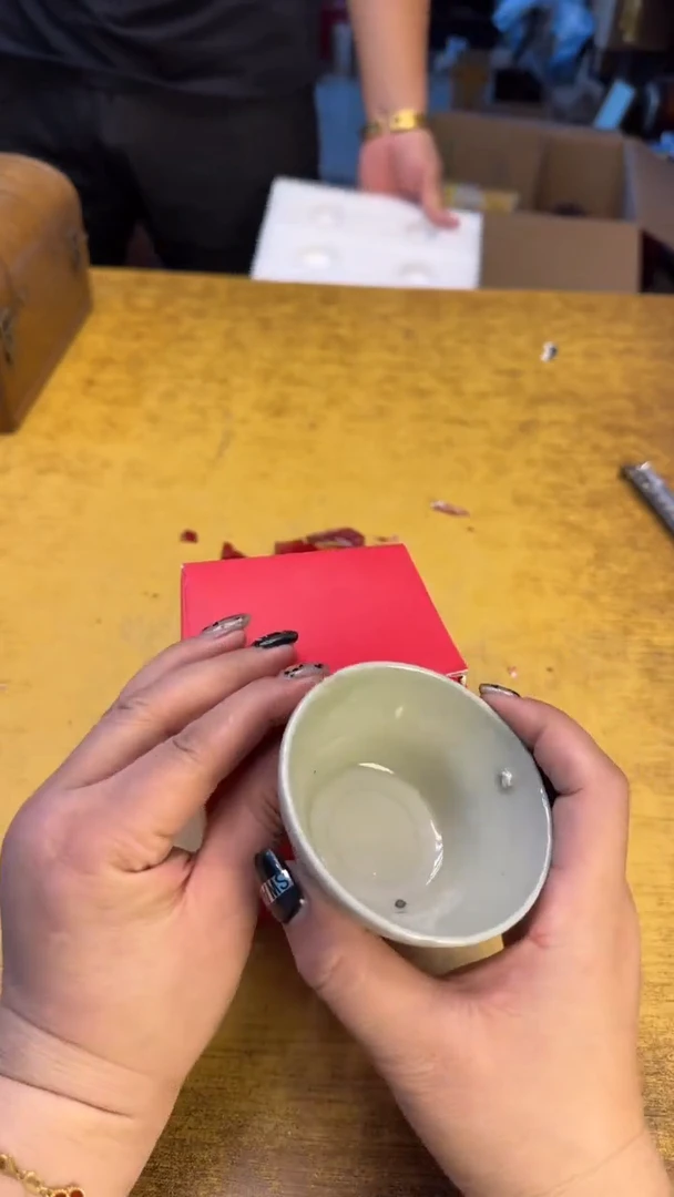 瓷器瓷器瑕疵破破210